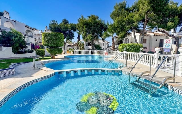 2 chambre Maison de Ville à vendre à Aguas Nuevas, Torrevieja avec piscine - 160 000 € (Ref: 9934463)