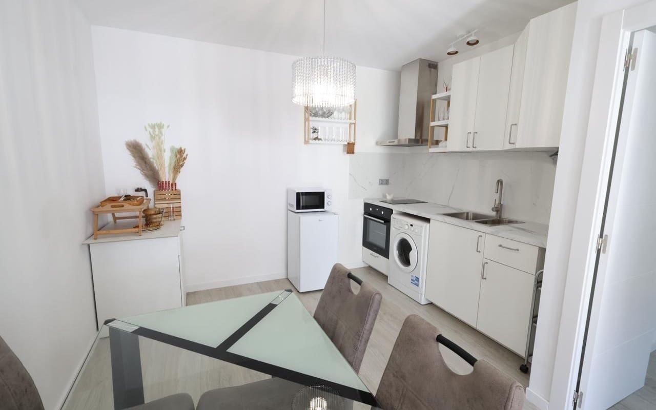1 bedroom Townhouse for sale in Los Balcones with pool - € 125,000 (Ref: 9934465)
