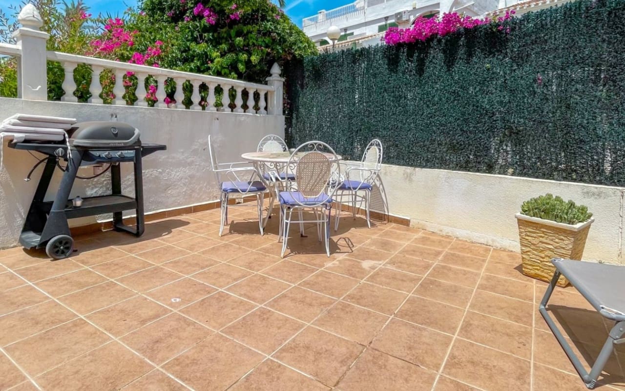 4 sypialnia Dom na sprzedaż w Orihuela Costa z basenem - 295 000 € (Ref: 9934466)