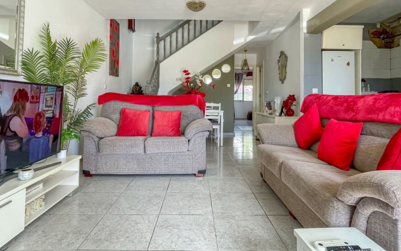 4 sypialnia Dom na sprzedaż w Orihuela Costa z basenem - 295 000 € (Ref: 9934466)