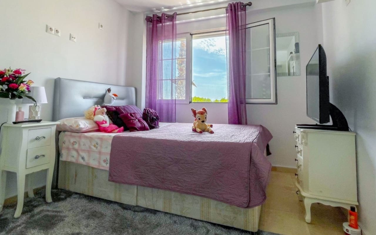 4 sypialnia Dom na sprzedaż w Orihuela Costa z basenem - 295 000 € (Ref: 9934466)