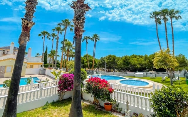 4 sypialnia Dom na sprzedaż w Villamartin, Orihuela z basenem - 295 000 € (Ref: 9934466)