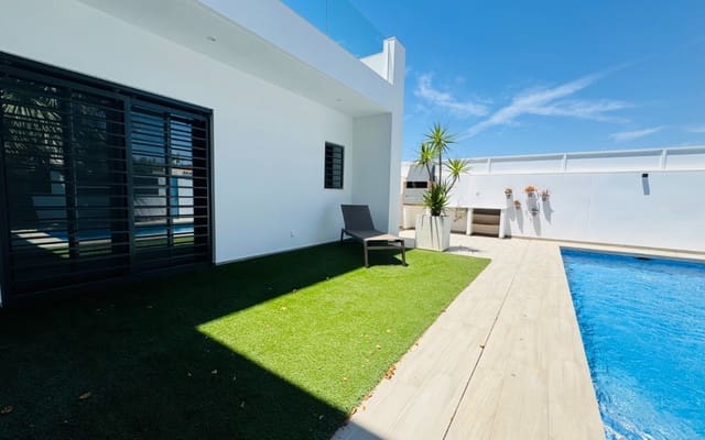 3 soverom Villa til salgs i Lo Pagan, San Pedro del Pinatar med svømmebasseng - € 550 000 (Ref: 9934467)