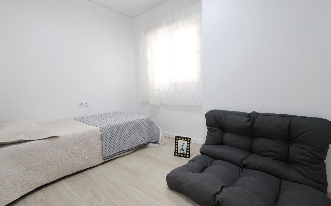 3 sovrum Strandlägenhet till salu i Torrevieja - 230 000 € (Ref: 9934473)