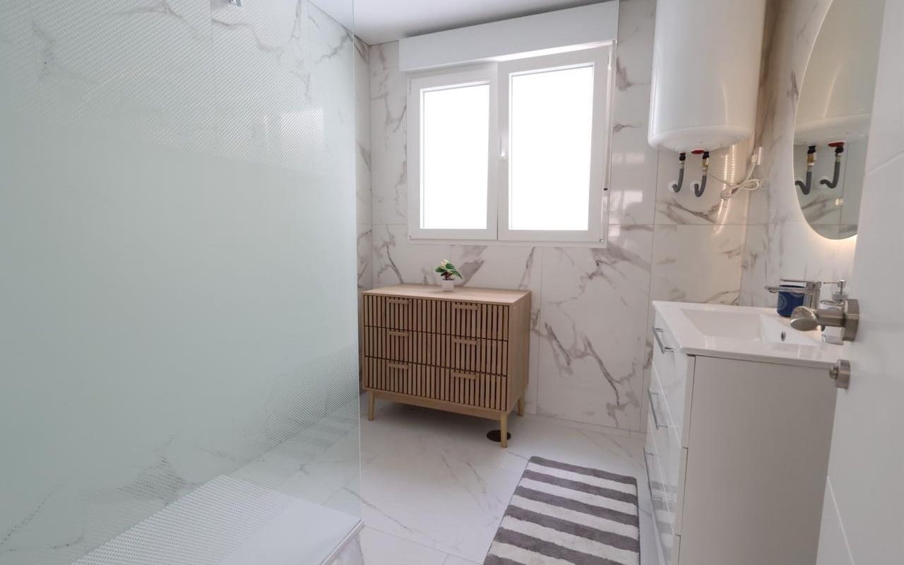 3 sovrum Strandlägenhet till salu i Torrevieja - 230 000 € (Ref: 9934473)