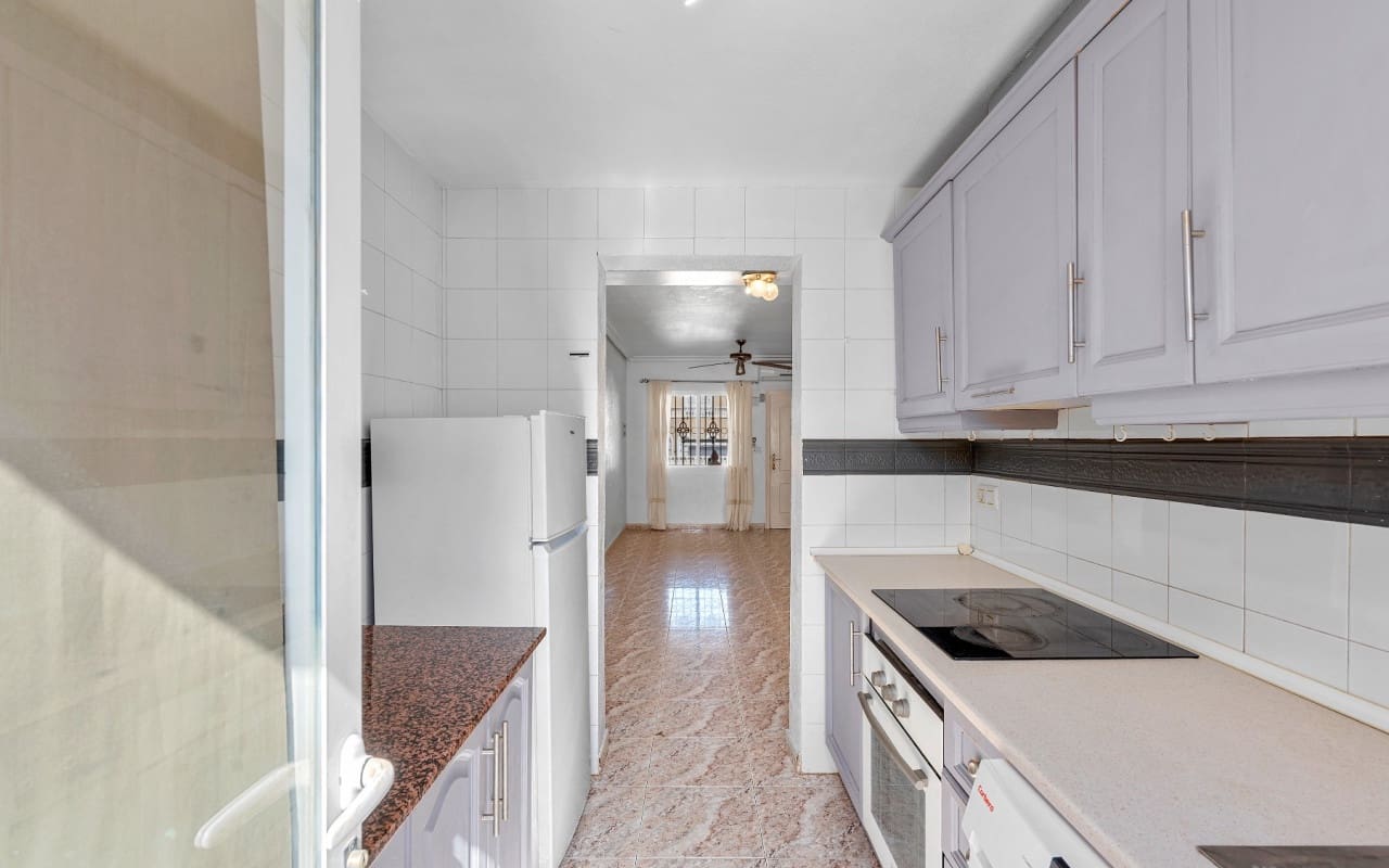 3 bedroom Townhouse for sale in Filipinas with pool - € 189,000 (Ref: 9934474)