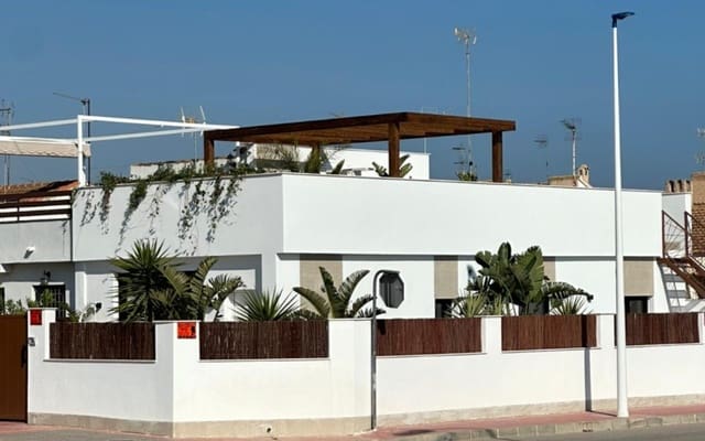 2 soverom Hus til salgs i Santiago de la Ribera, San Javier med svømmebasseng - € 444 500 (Ref: 9934475)