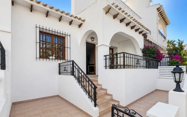 2 chambre Maison de Ville à vendre à Aguas Nuevas, Torrevieja avec piscine - 160 000 € (Ref: 9936680)