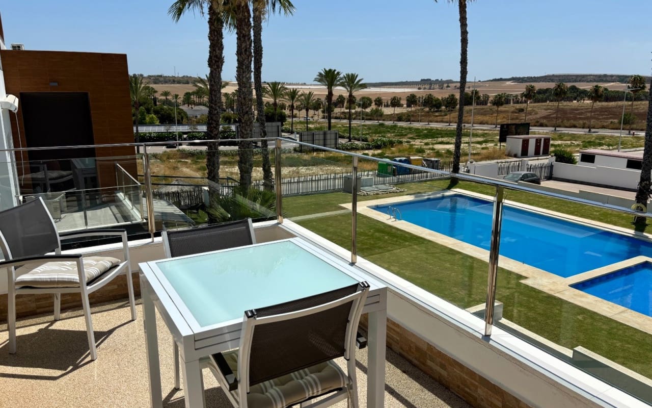 2 soverom Penthouse til salgs i Algorfa med svømmebasseng - € 279 000 (Ref: 9938509)