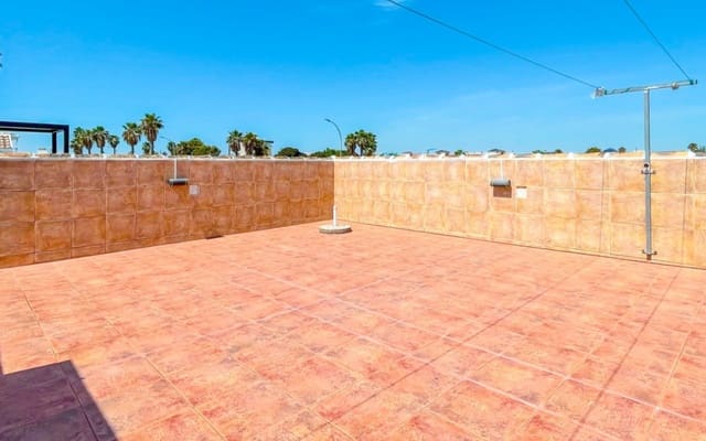 2 soverom Hus til salgs i Los Narejos, Los Alcázares med svømmebasseng - € 220 000 (Ref: 9946011)