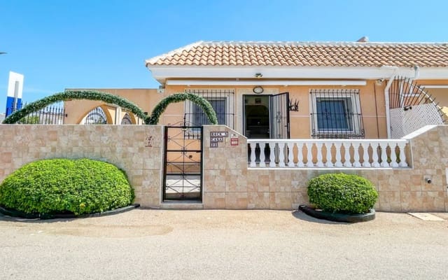 2 soverom Hus til salgs i Los Narejos, Los Alcázares med svømmebasseng - € 220 000 (Ref: 9946011)