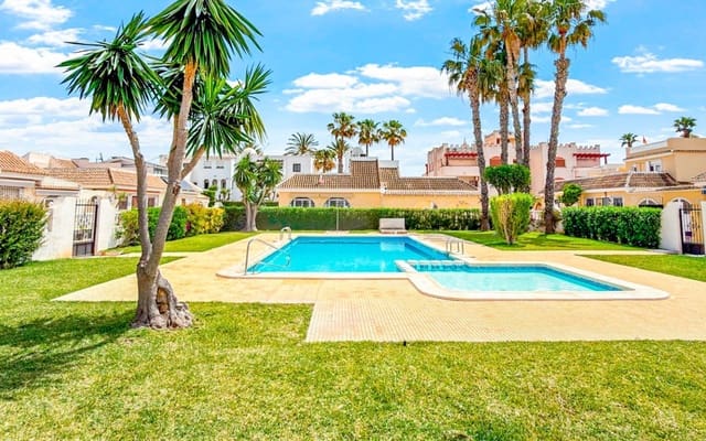 2 soverom Hus til salgs i Los Narejos, Los Alcázares med svømmebasseng - € 220 000 (Ref: 9946011)
