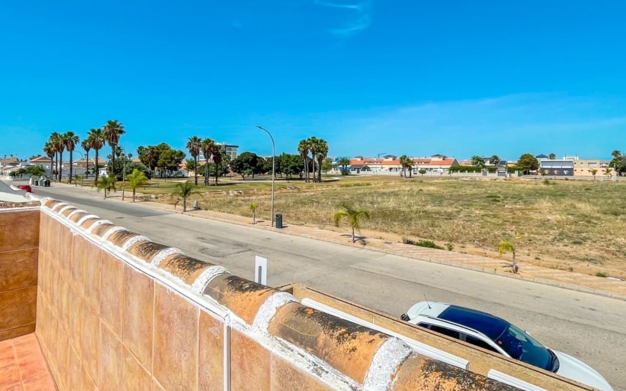 2 soverom Hus til salgs i Los Narejos med svømmebasseng - € 220 000 (Ref: 9946011)