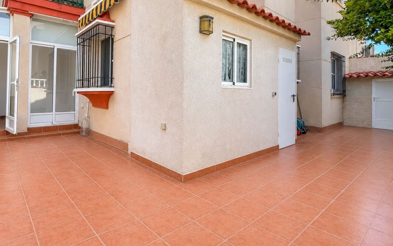 2 camera da letto Casa in vendita in Playa Flamenca con piscina - 164.900 € (Rif: 9946012)