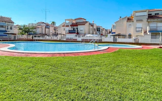 2 camera da letto Casa in vendita in Playa Flamenca, Orihuela con piscina - 164.900 € (Rif: 9946012)