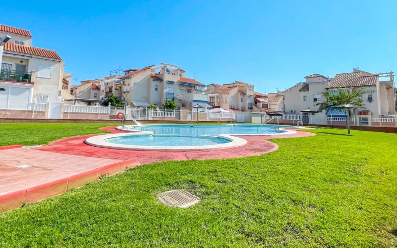 2 camera da letto Casa in vendita in Playa Flamenca con piscina - 164.900 € (Rif: 9946012)