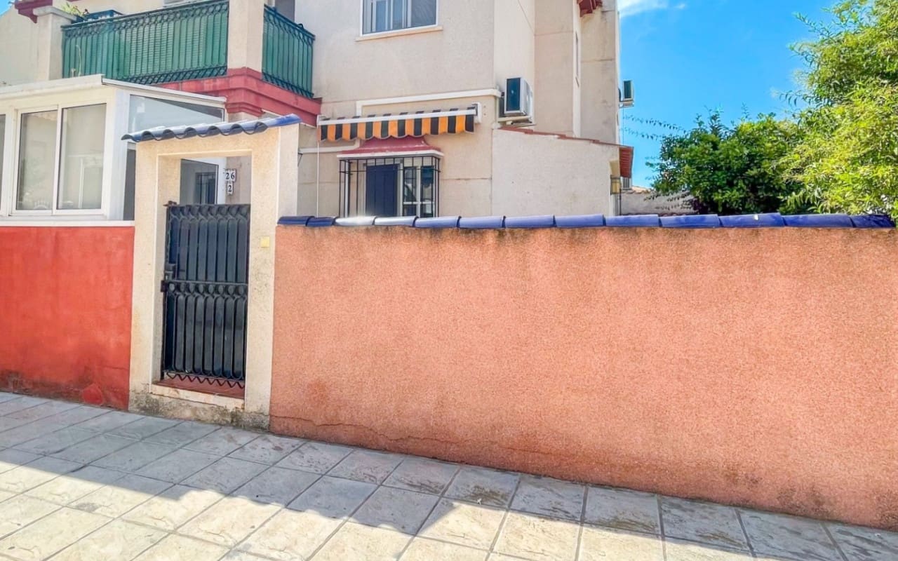 2 camera da letto Casa in vendita in Playa Flamenca con piscina - 164.900 € (Rif: 9946012)