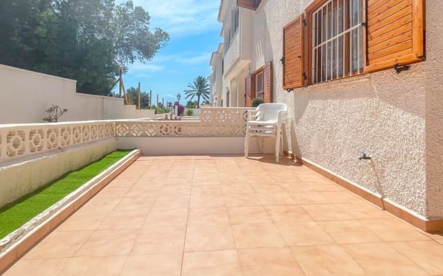 3 slaapkamer Huis te koop in Playa Flamenca, Orihuela - € 289.000 (Ref: 9946014)