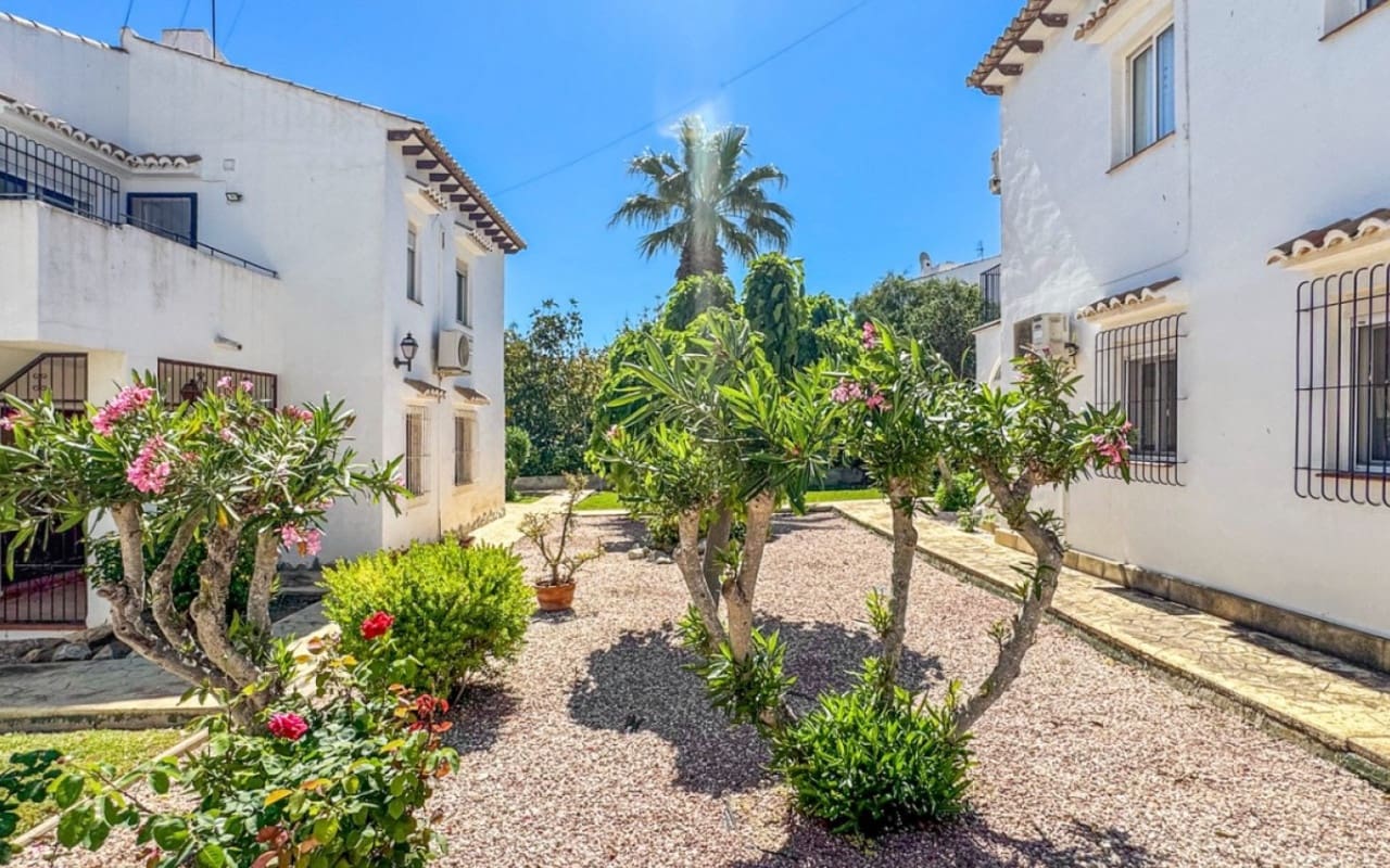 1 sovrum Hus till salu i Torrevieja med pool - 125 000 € (Ref: 9946015)