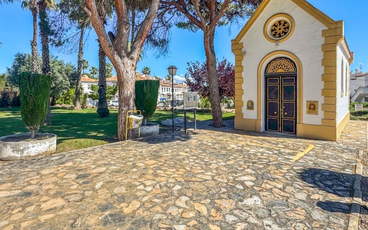 1 sovrum Hus till salu i Torrevieja med pool - 125 000 € (Ref: 9946015)