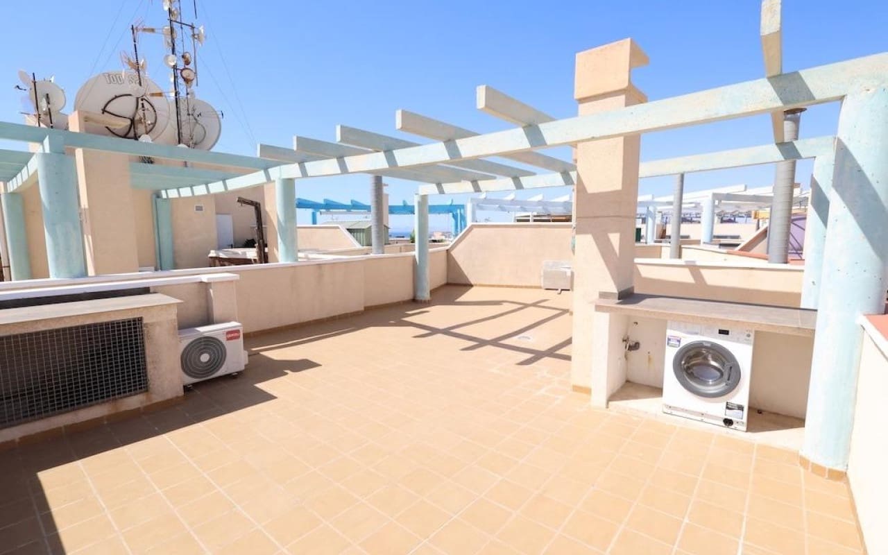2 sypialnia Penthouse na sprzedaż w Cabo Roig - 239 000 € (Ref: 9946577)
