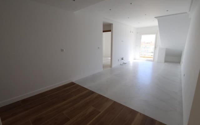 Ático de 2 habitaciones en Cabo Roig, Orihuela en venta con garaje - 239.000 € (Ref: 9946577)