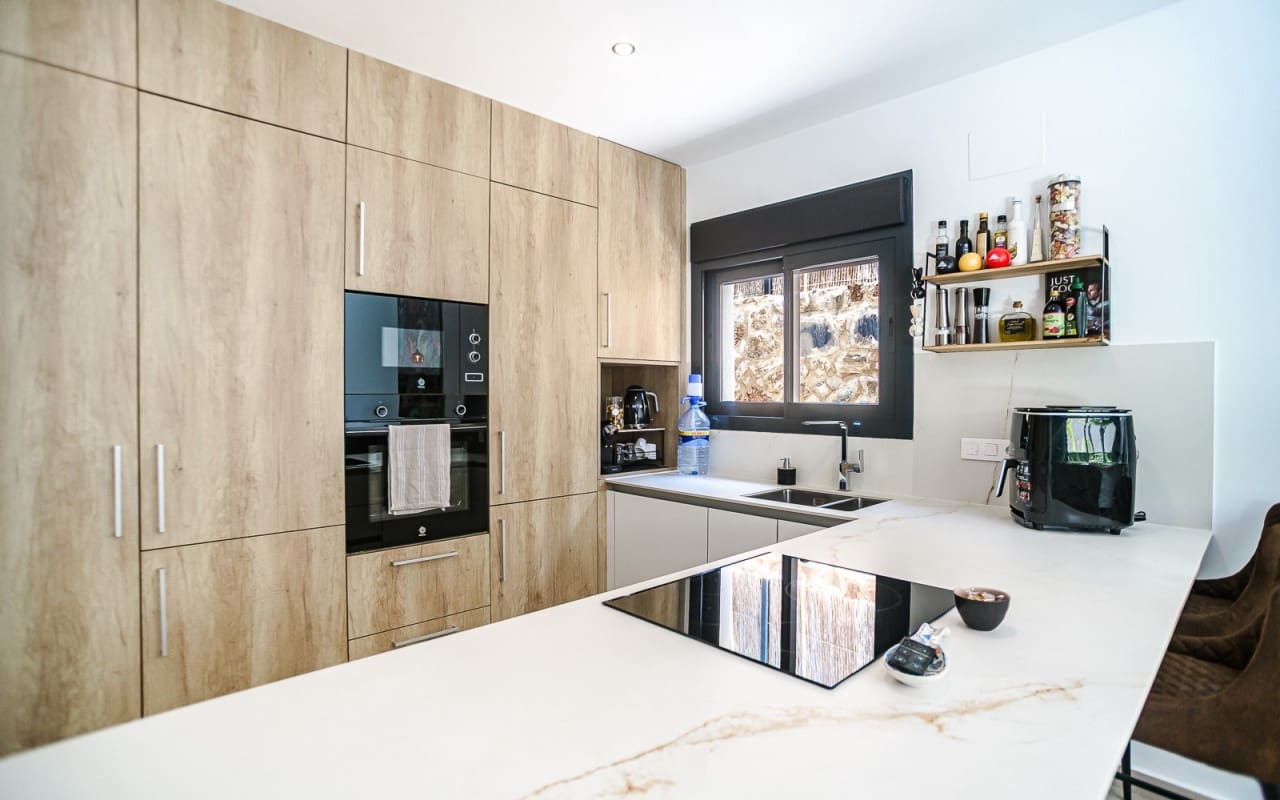 Chalet de 3 habitaciones en Algorfa en venta con piscina garaje - 600.000 € (Ref: 9946578)