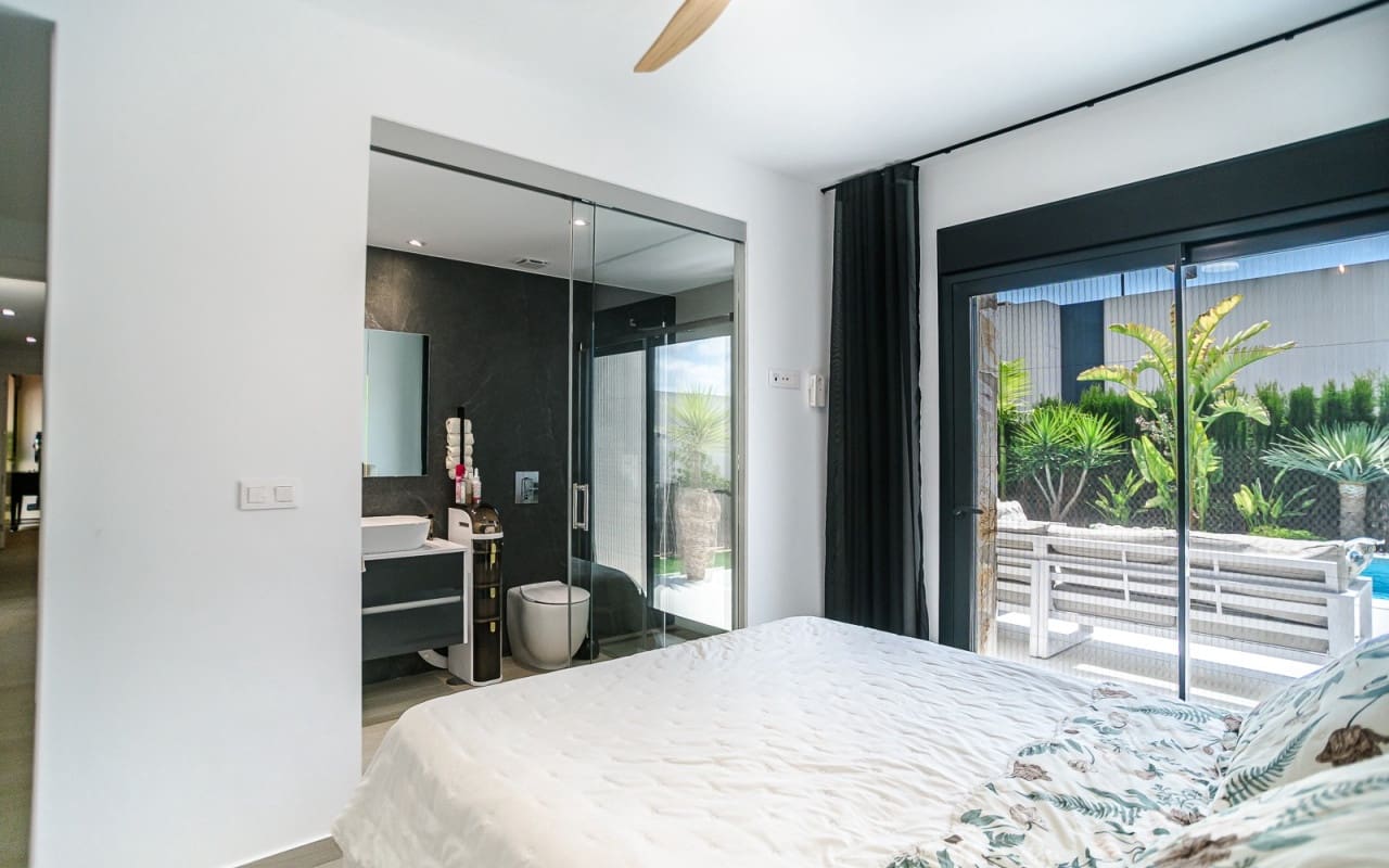 Chalet de 3 habitaciones en Algorfa en venta con piscina garaje - 600.000 € (Ref: 9946578)