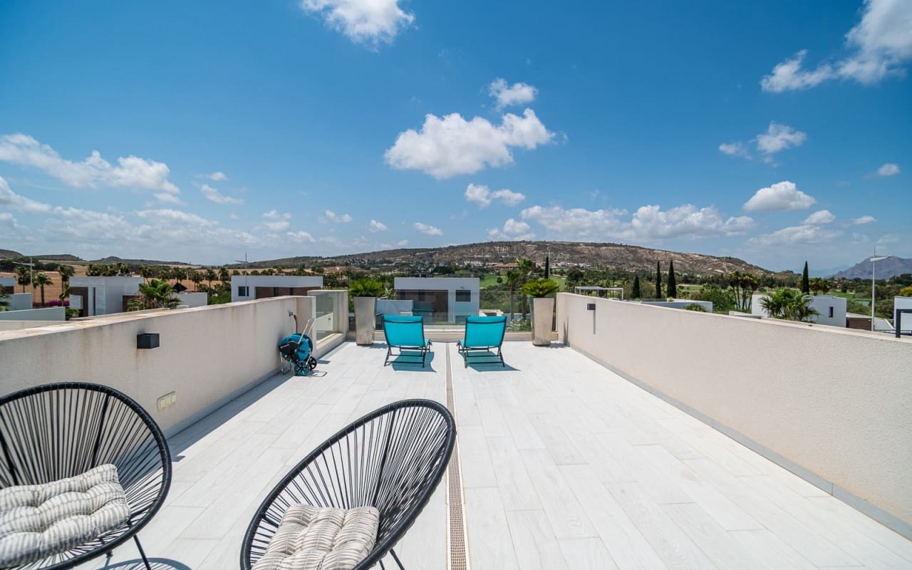 Chalet de 3 habitaciones en Algorfa en venta con piscina garaje - 600.000 € (Ref: 9946578)