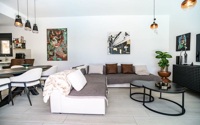 Chalet de 3 habitaciones en Algorfa en venta con piscina - 600.000 € (Ref: 9946578)