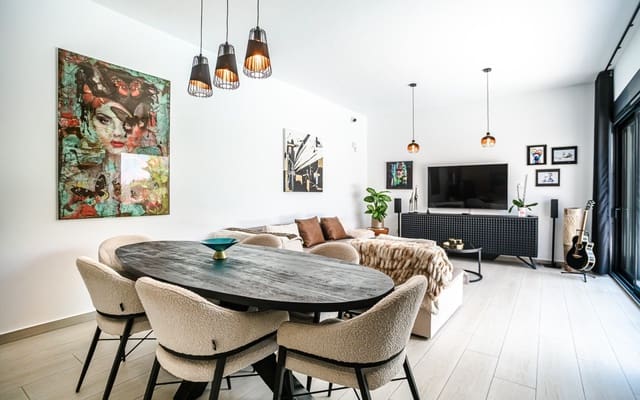 Chalet de 3 habitaciones en Algorfa en venta con piscina - 600.000 € (Ref: 9946578)