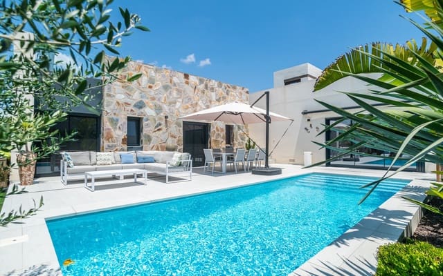 Chalet de 3 habitaciones en Algorfa en venta con piscina - 600.000 € (Ref: 9946578)