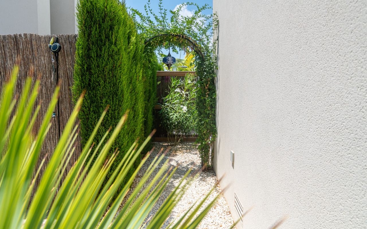 Chalet de 3 habitaciones en Algorfa en venta con piscina garaje - 600.000 € (Ref: 9946578)