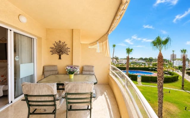 2 soveværelse Lejlighed til salg i Dehesa de Campoamor, Orihuela med swimmingpool - € 205.000 (Ref: 9946579)