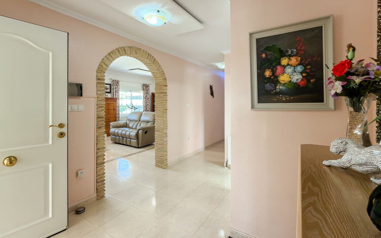 3 bedroom Finca/Country House for sale in Catral with pool - € 585,500 (Ref: 9946581)