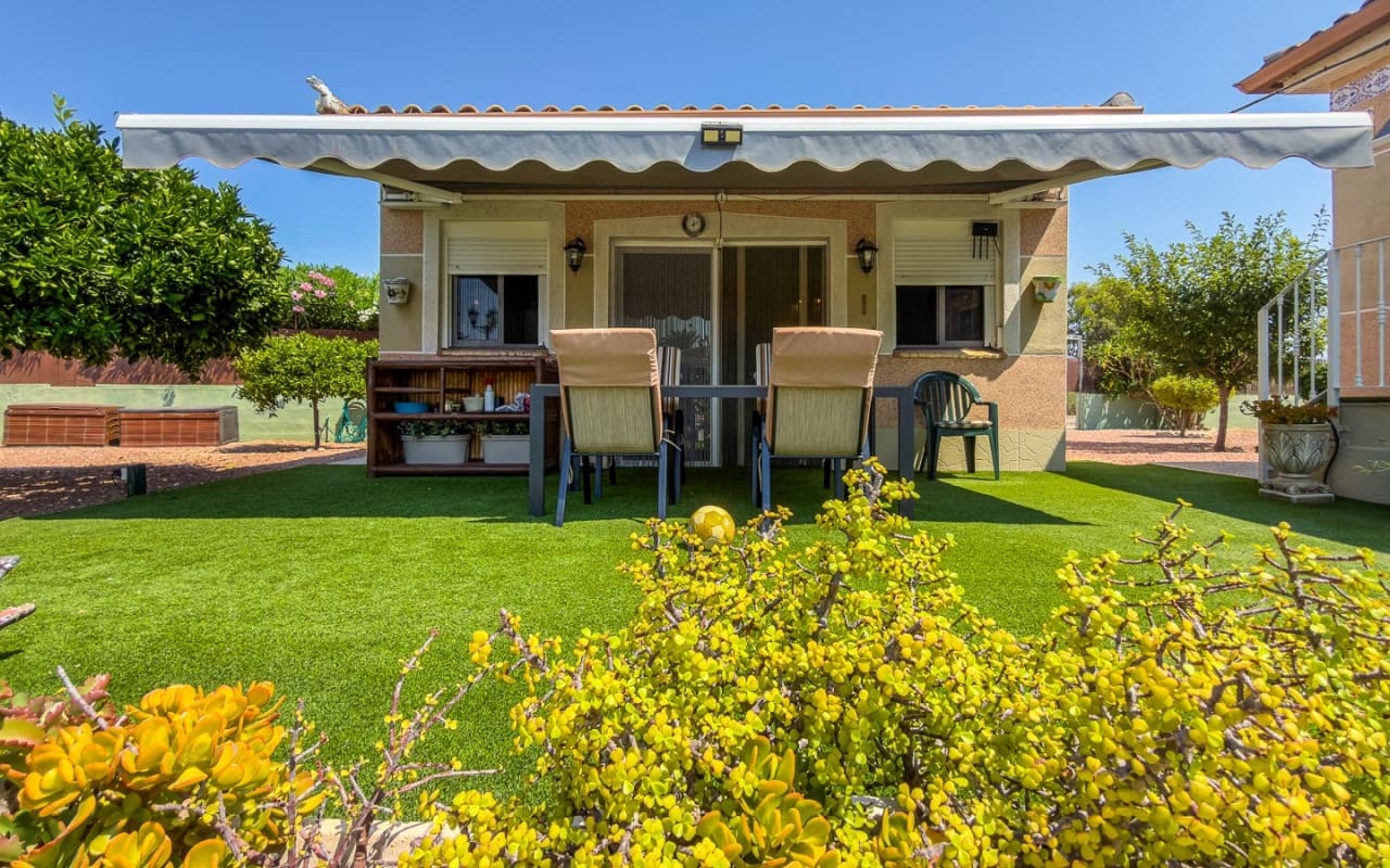 3 bedroom Finca/Country House for sale in Catral with pool - € 585,500 (Ref: 9946581)