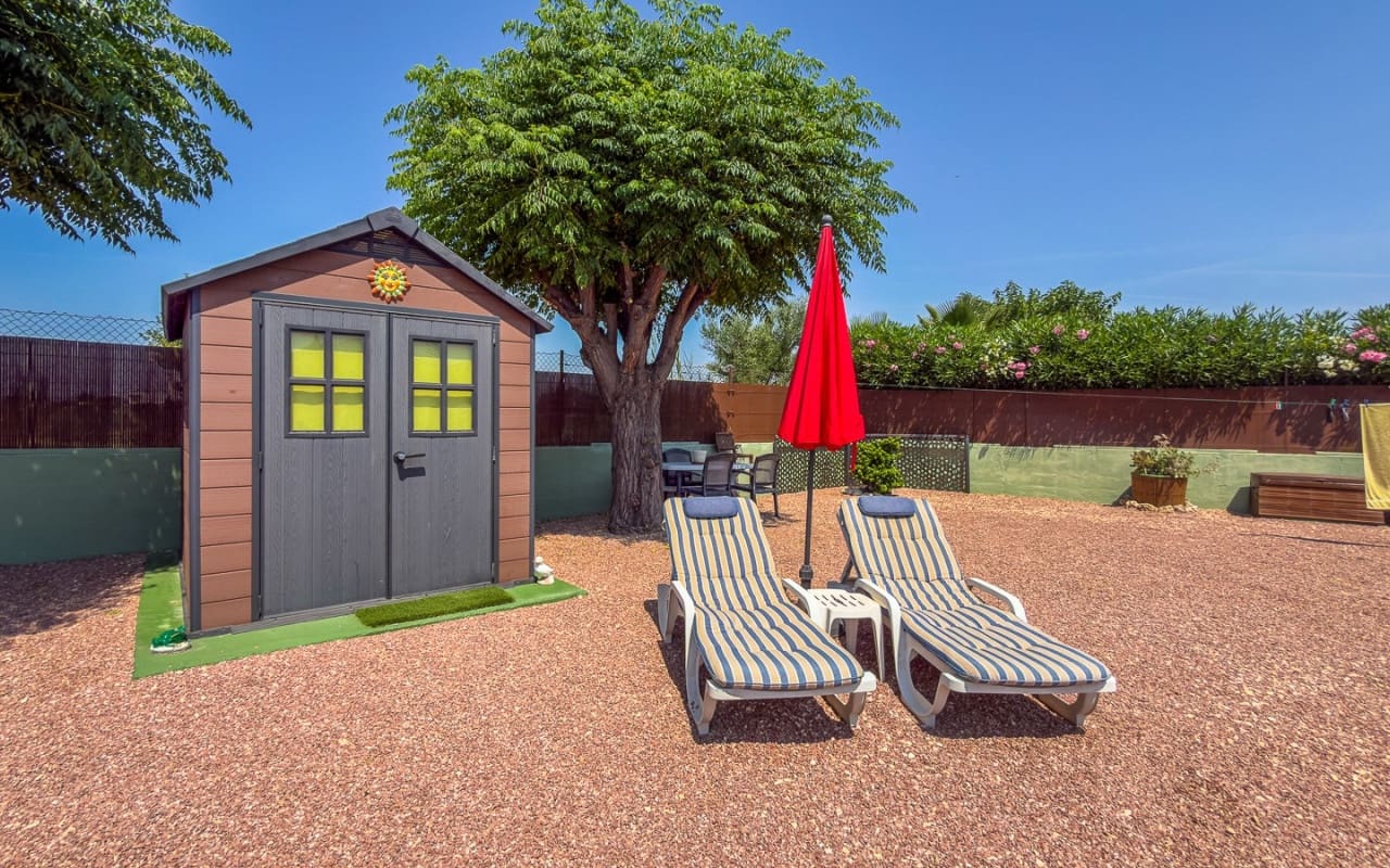 3 soveværelse Finca/Landehus til salg i Catral med swimmingpool garage - € 499.500 (Ref: 9946581)