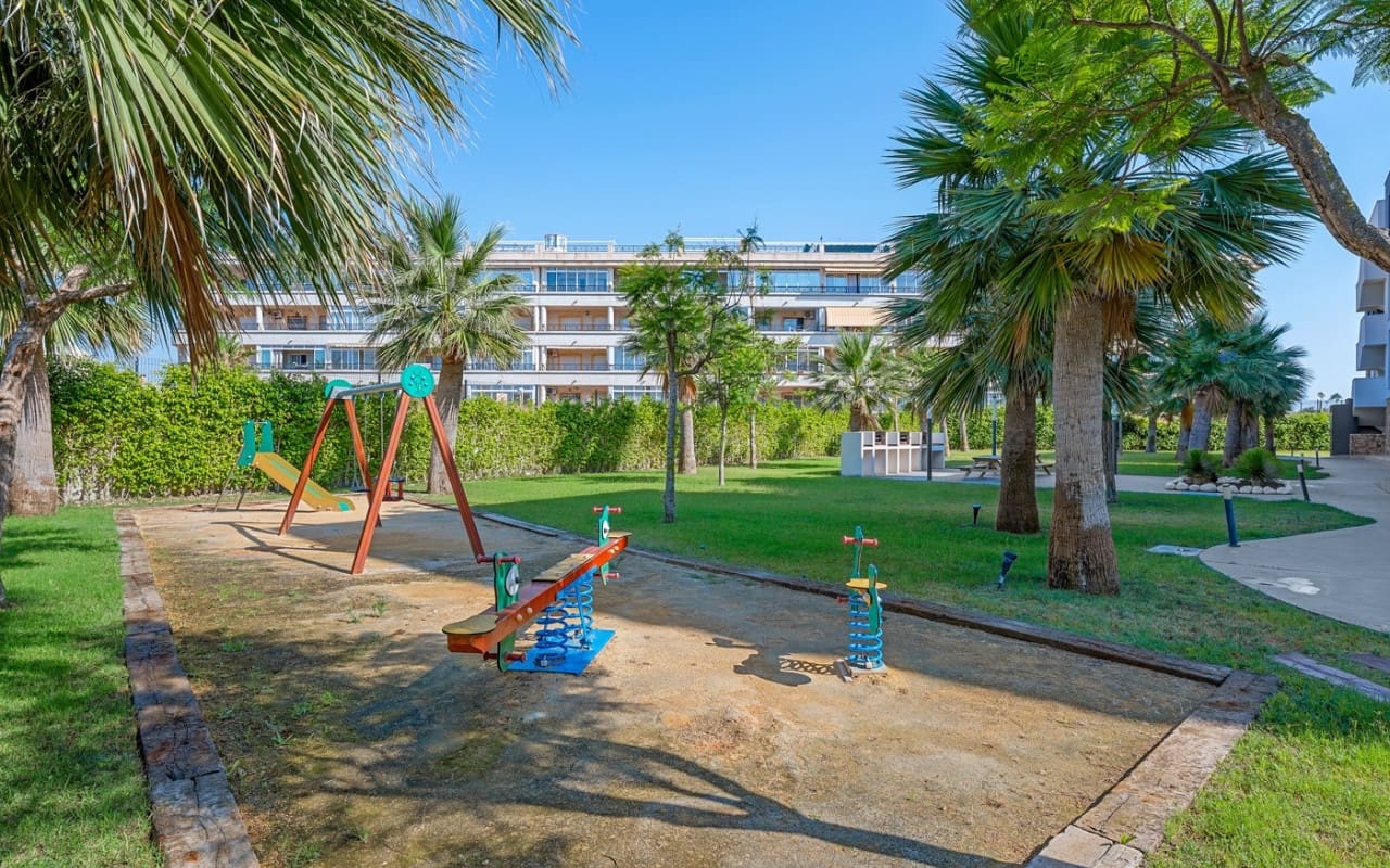 2 bedroom Apartment for sale in Playa Flamenca with pool - € 350,000 (Ref: 9946583)