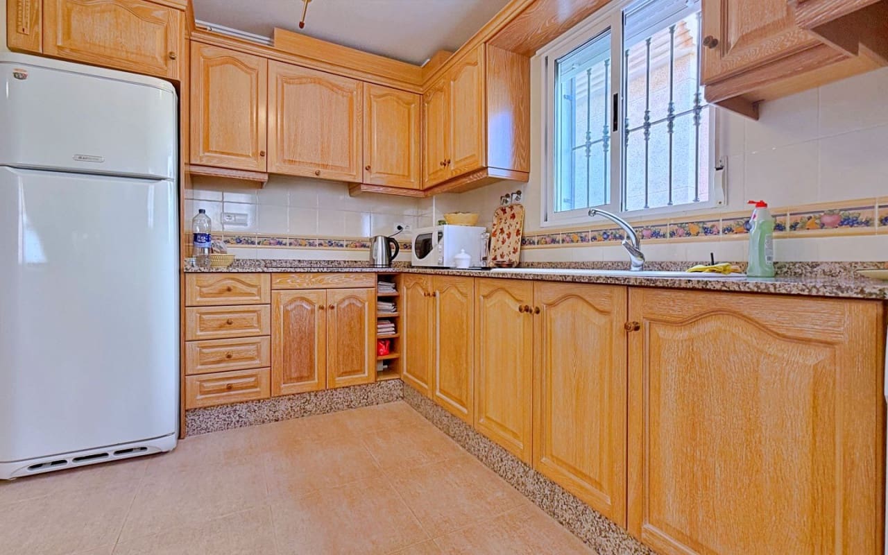 4 quarto Moradia para venda em Orihuela Costa - 379 000 € (Ref: 9950148)