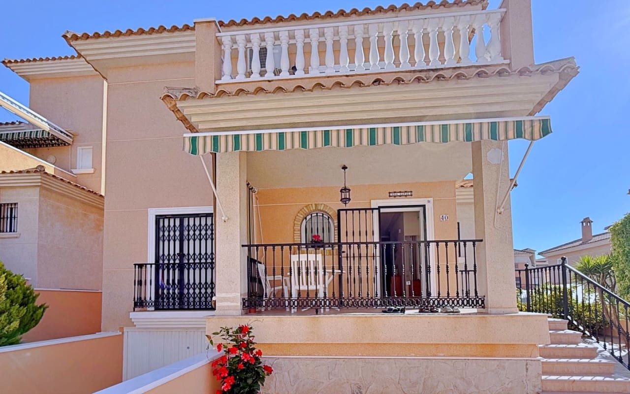 4 quarto Moradia para venda em Orihuela Costa - 379 000 € (Ref: 9950148)