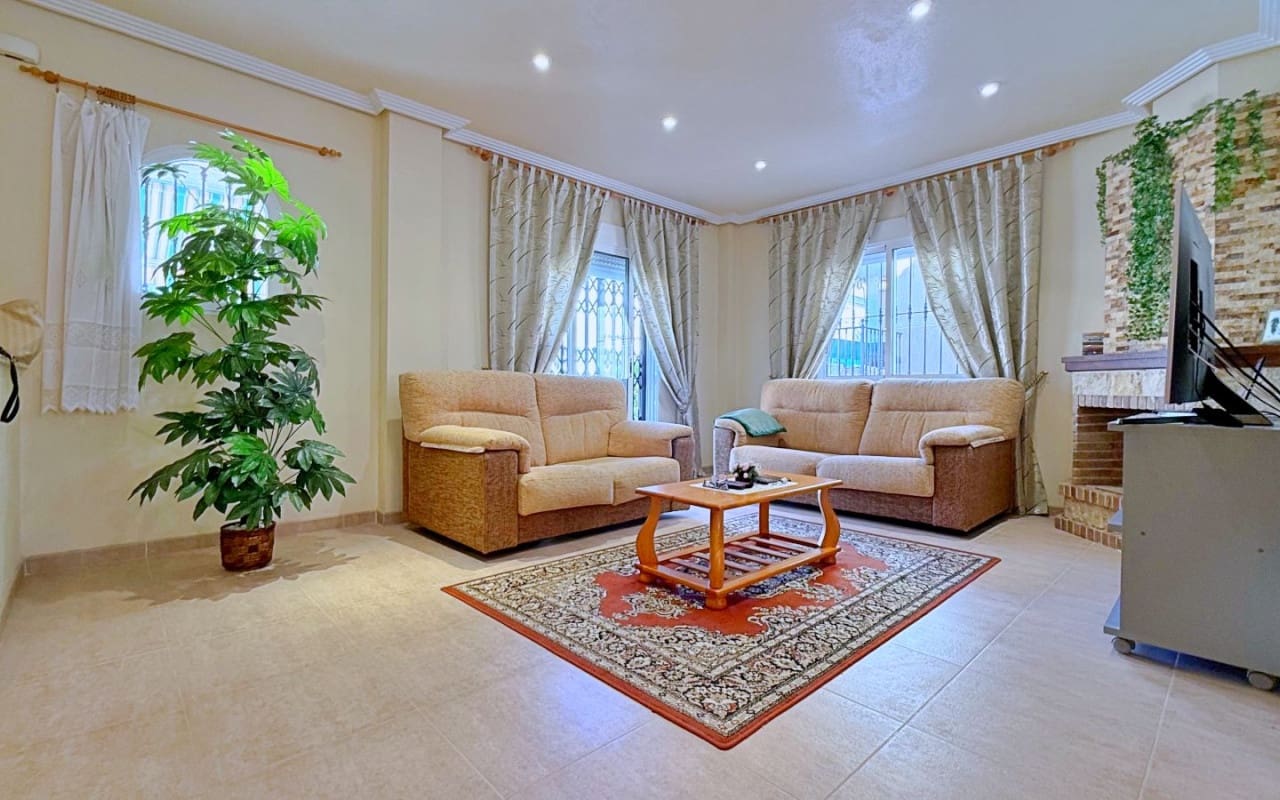 4 quarto Moradia para venda em Orihuela Costa - 379 000 € (Ref: 9950148)