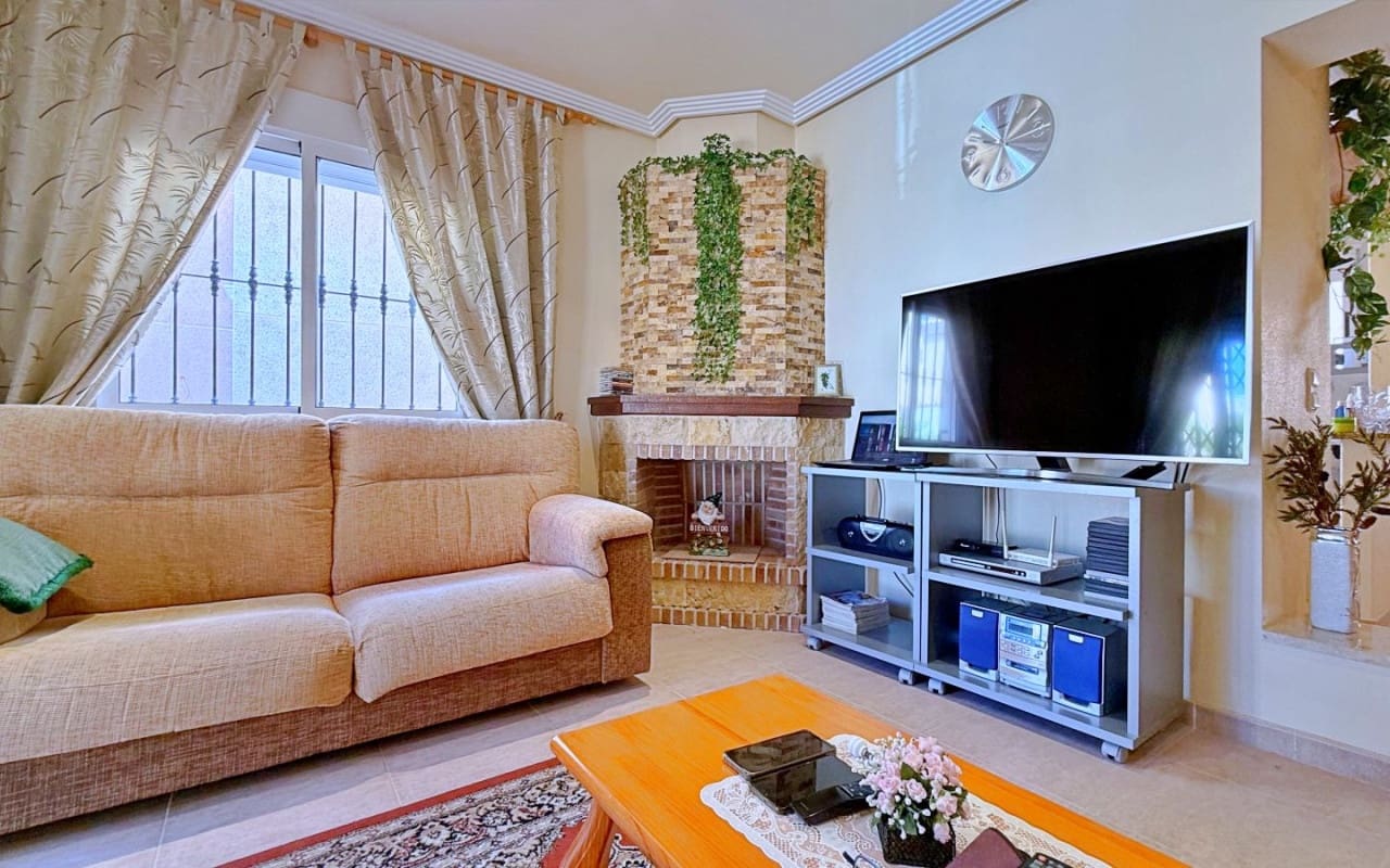 4 quarto Moradia para venda em Orihuela Costa - 379 000 € (Ref: 9950148)