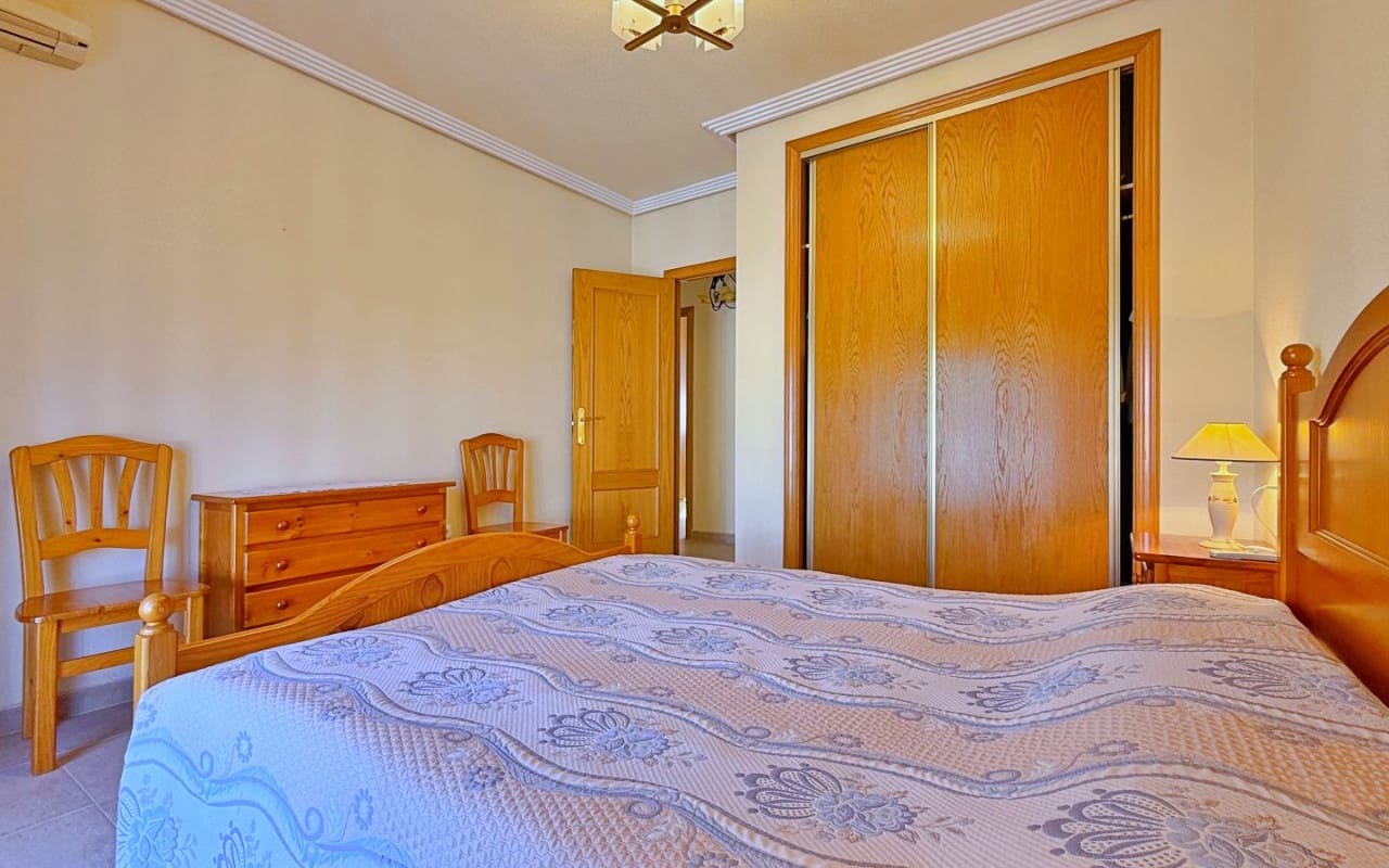 4 quarto Moradia para venda em Orihuela Costa - 379 000 € (Ref: 9950148)