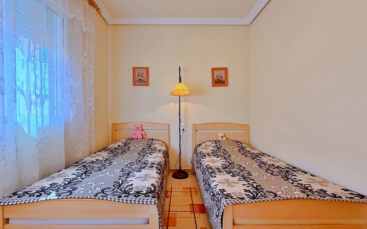 4 quarto Moradia para venda em Orihuela Costa - 379 000 € (Ref: 9950148)