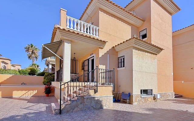 4 soveværelse Villa til salg i Los Balcones - Los Altos, Orihuela - € 379.000 (Ref: 9950148)