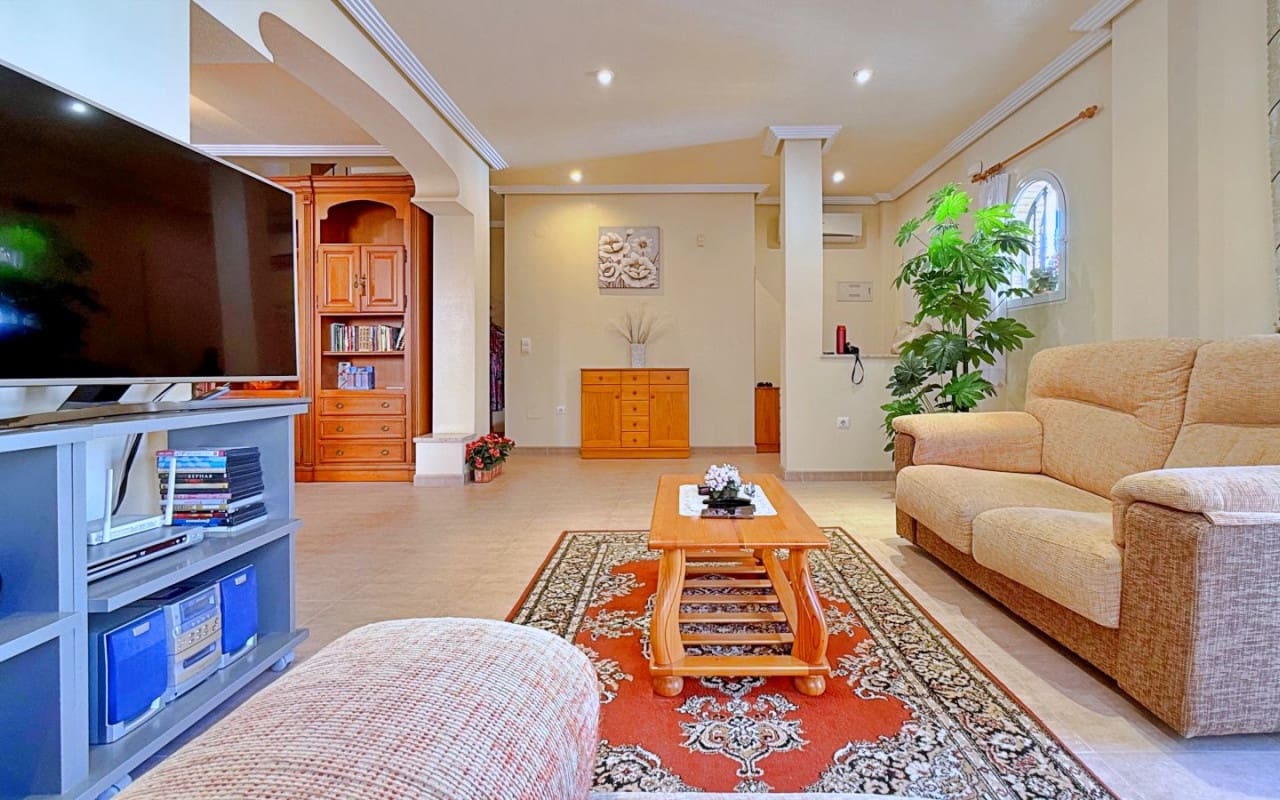4 quarto Moradia para venda em Orihuela Costa - 379 000 € (Ref: 9950148)