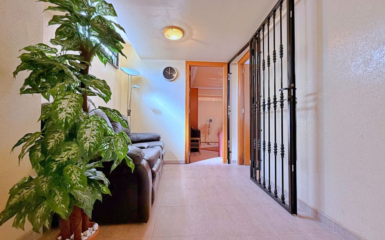 4 quarto Moradia para venda em Orihuela Costa - 379 000 € (Ref: 9950148)