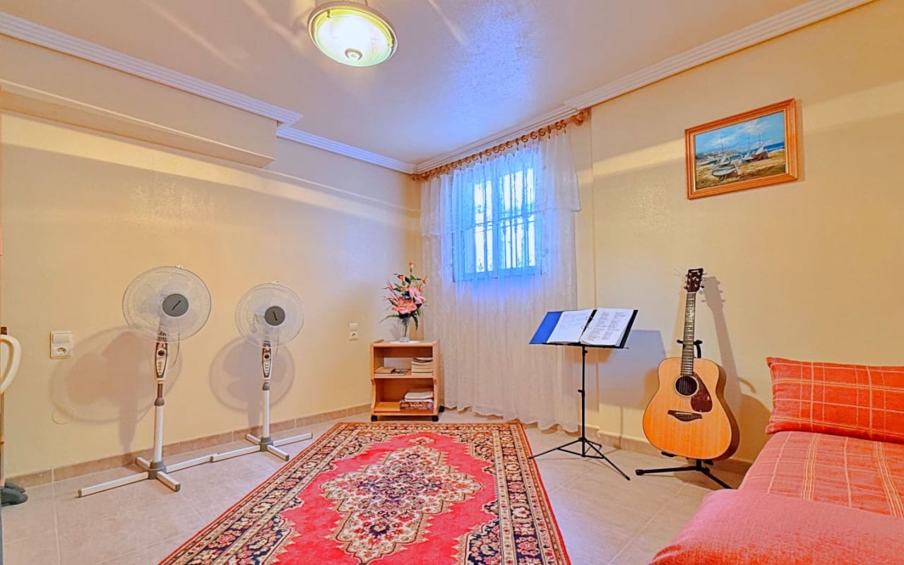 4 quarto Moradia para venda em Orihuela Costa - 379 000 € (Ref: 9950148)