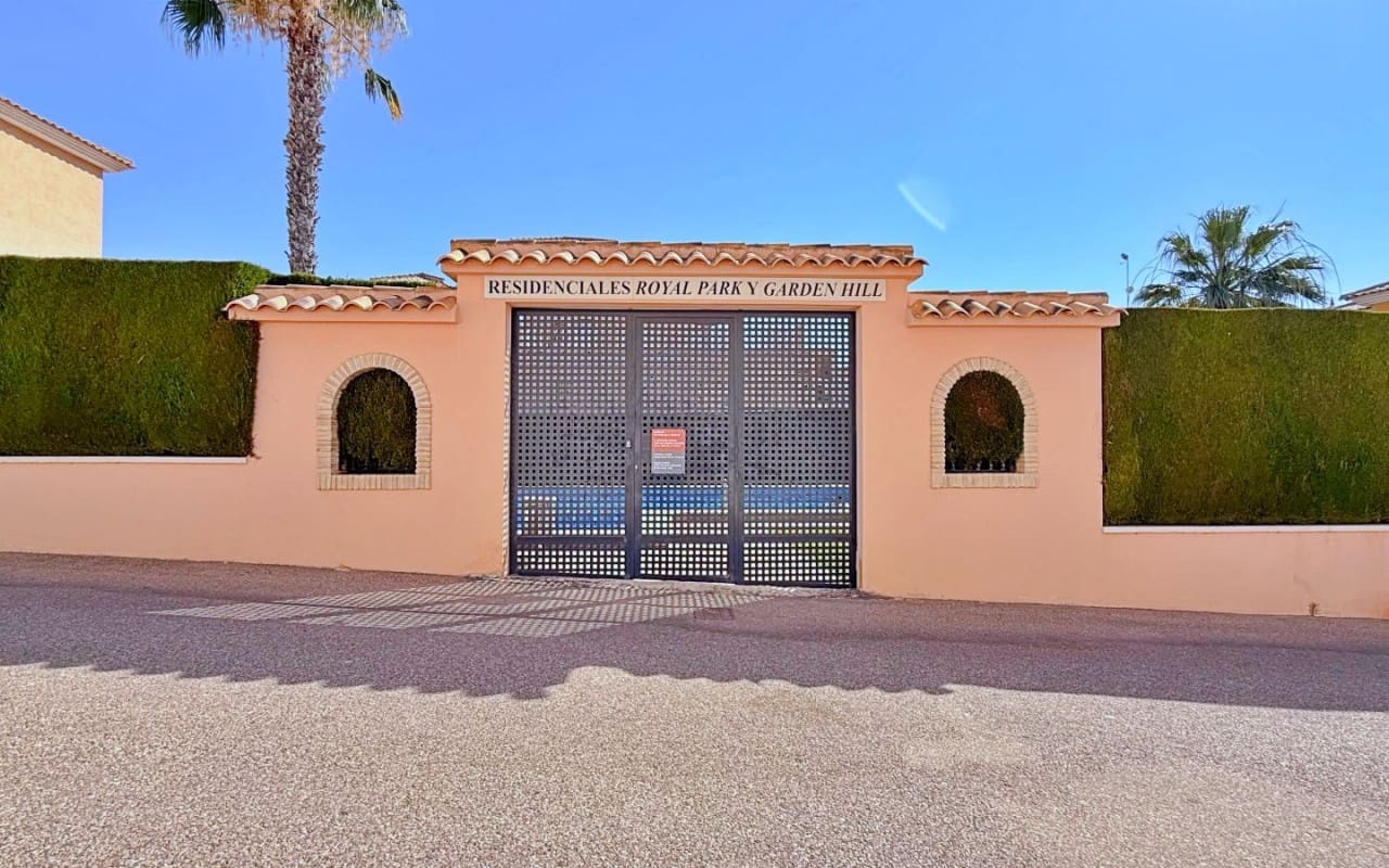 4 quarto Moradia para venda em Orihuela Costa - 379 000 € (Ref: 9950148)