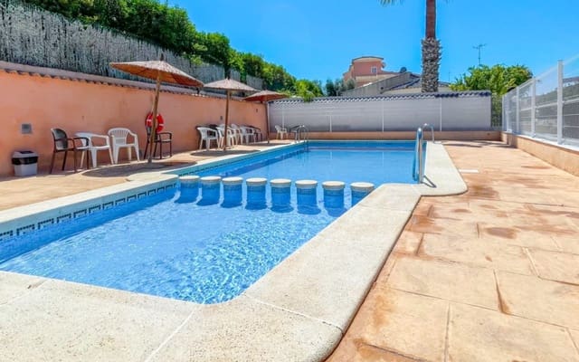 3 slaapkamer Huis te koop in Playa Flamenca, Orihuela met zwembad - € 285.000 (Ref: 9950149)